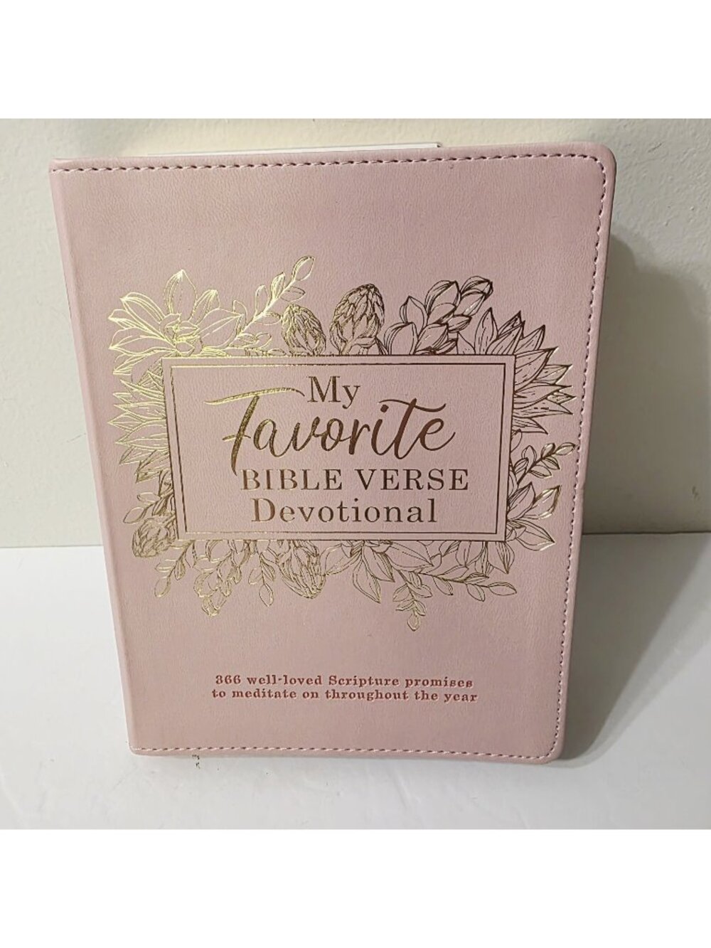 My Favorite Bible Verse Devotional Lux-Leather Pink 366 Well-loved Script Book